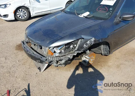 2010 Honda Accord 2.4 Ex-L из США, поврежденный, VIN 1HGCP2F81AA100980